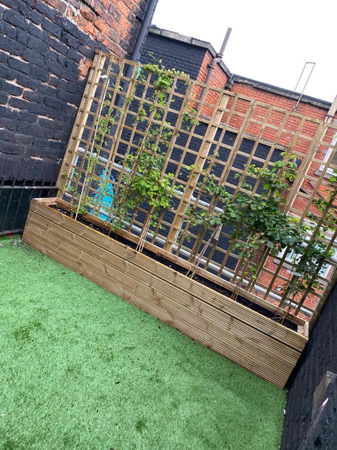 Liverpool Party Pad Hotel Exterior photo